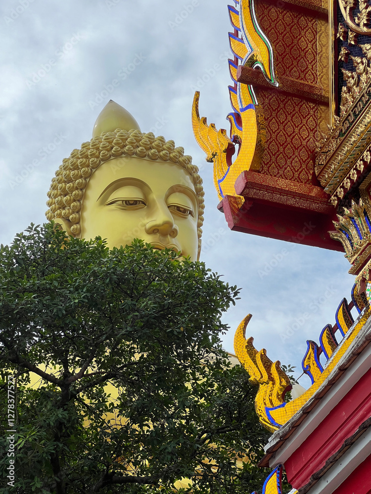 Buddha statue at Wat Paknam Phasi Charoen in Bangkok
