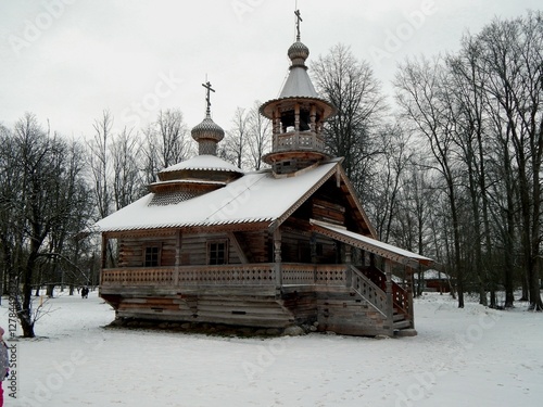 Деревянная церквушка