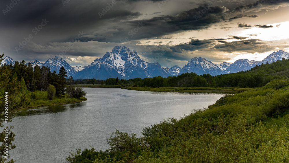 Fototapeta premium A majestic view of the Grand Tetons from Oxbow bend in Wyoming