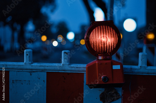 Construction site warning lamp