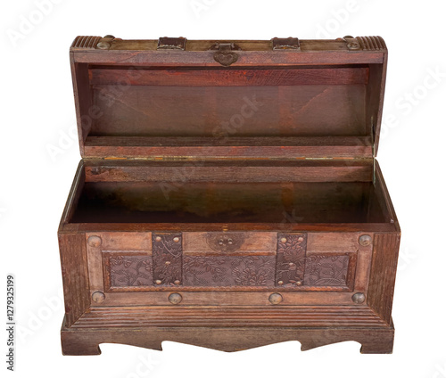 Obraz na plátne Old wooden treasure chest open showing inside on white background