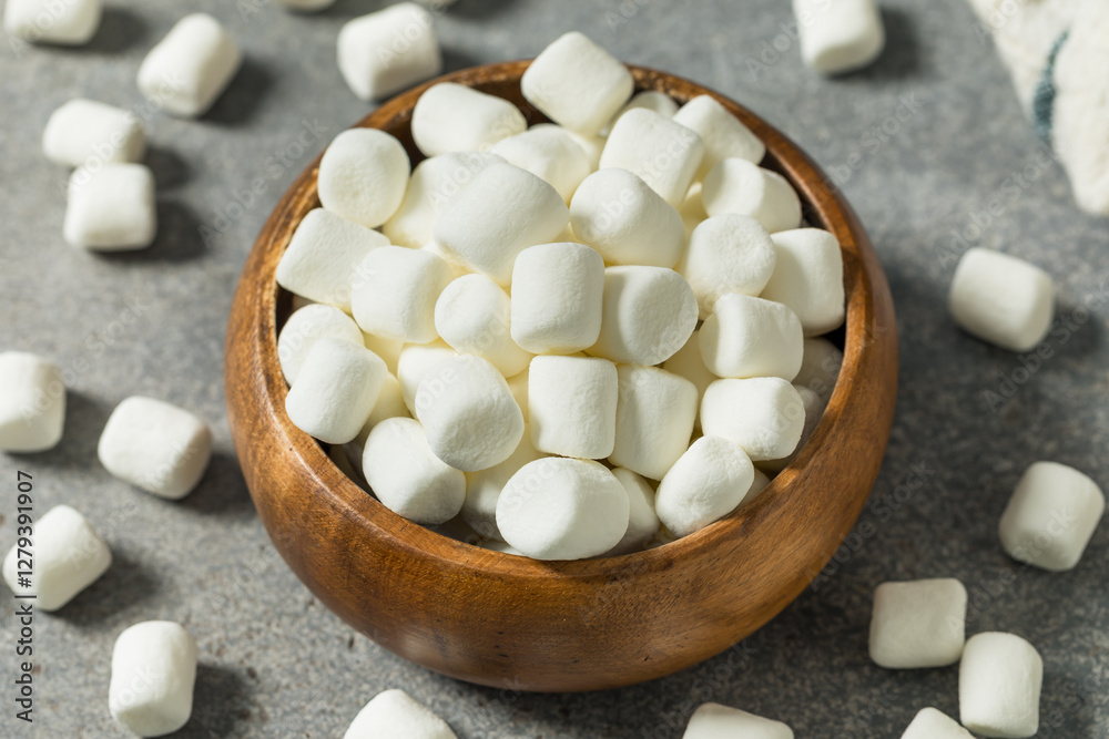 Soft Puffy White Mini Marshmallows Soft Puffy White Mini Marshmallows