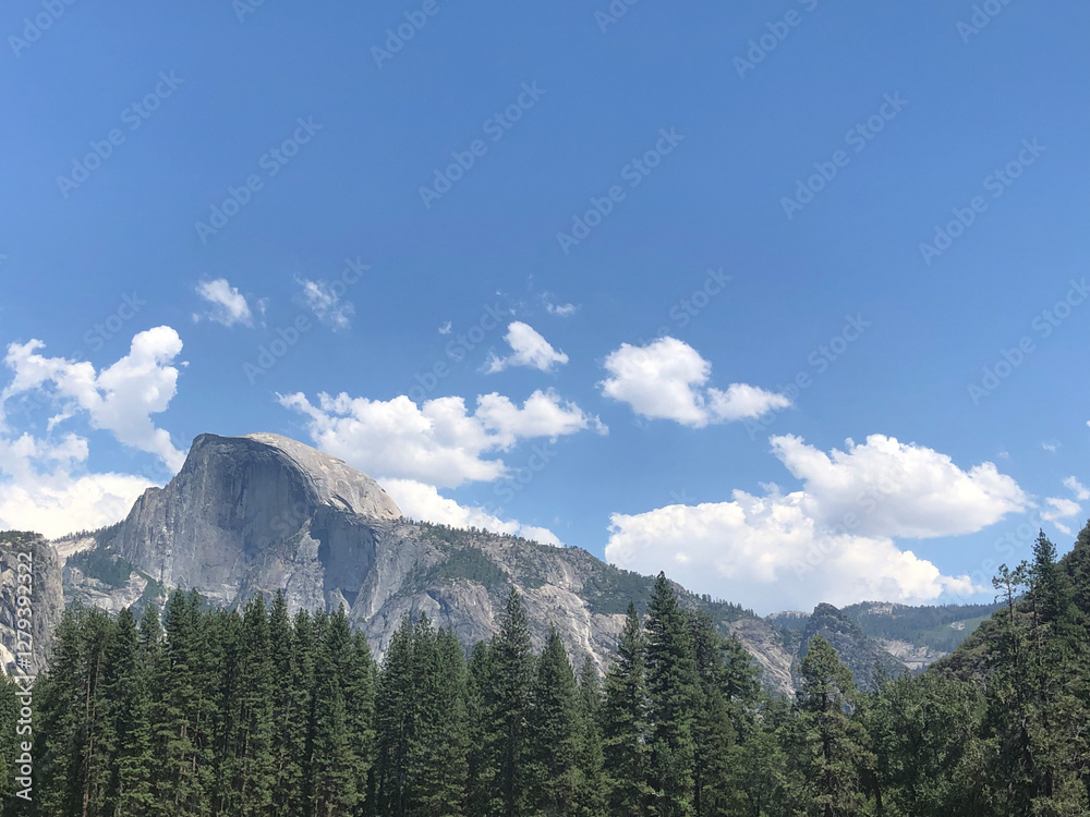 Fototapeta premium mountains and clouds