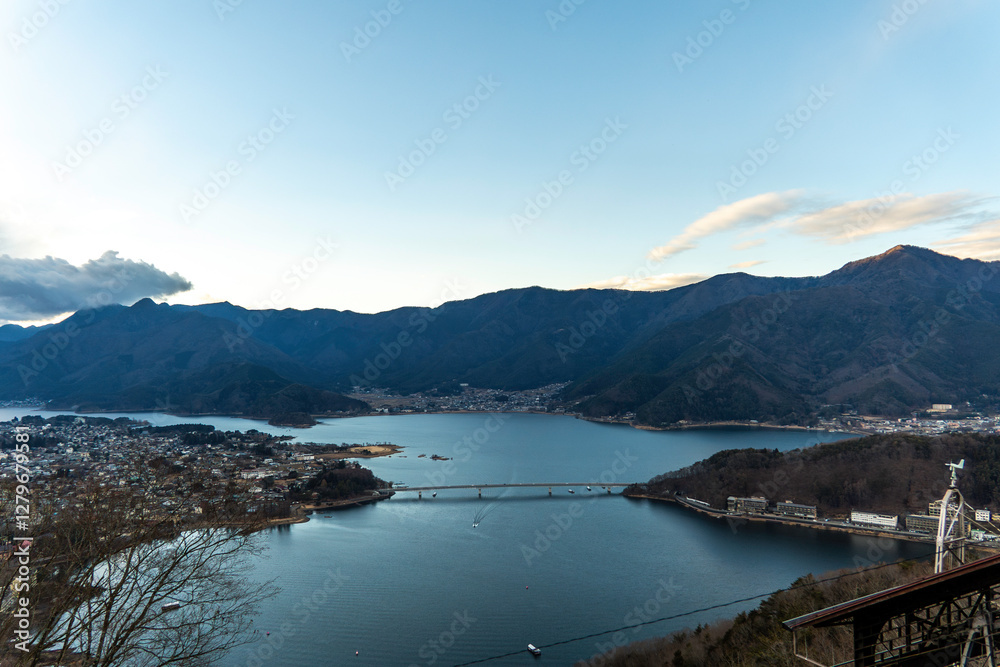 Naklejka premium Kawaguchi lake in Fujiyama, Japan