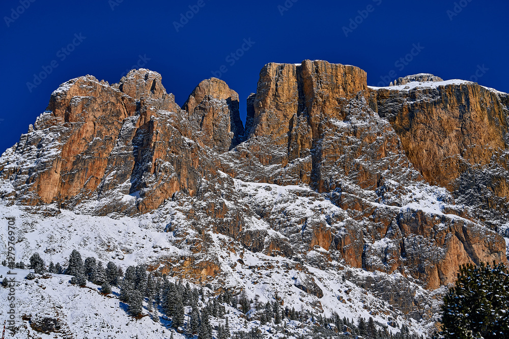 Beautiful panoramic view to the Sellaronda - the ski circuit around the Sella group in Dolomites, Italy - Badia, Gherdeina, Fascia. Extraordinary snowy peaks of the dolomites, southern Alps. Beautiful panoramic view to the Sellaronda - the ski circuit around the Sella group in Dolomites, Italy - Badia, Gherdeina, Fascia. Extraordinary snowy peaks of the dolomites, southern Alps.