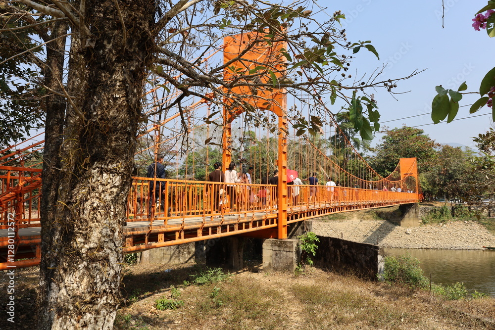 Fototapeta premium Orange bridge in vang vieng laos