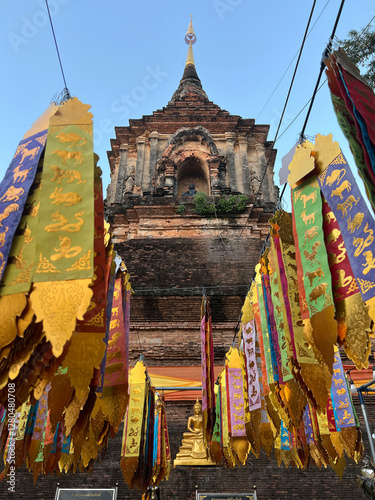Obraz na płótnie Wat Lok Moli buddhist temple in Chiang Mai w salonie