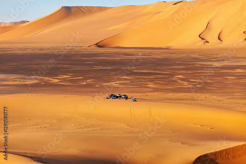 Fototapeta Naklejka Na Ścianę i Meble -  The desert landscape of the Sahara in Algeria