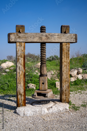 Ancient direct-pressure oil press
