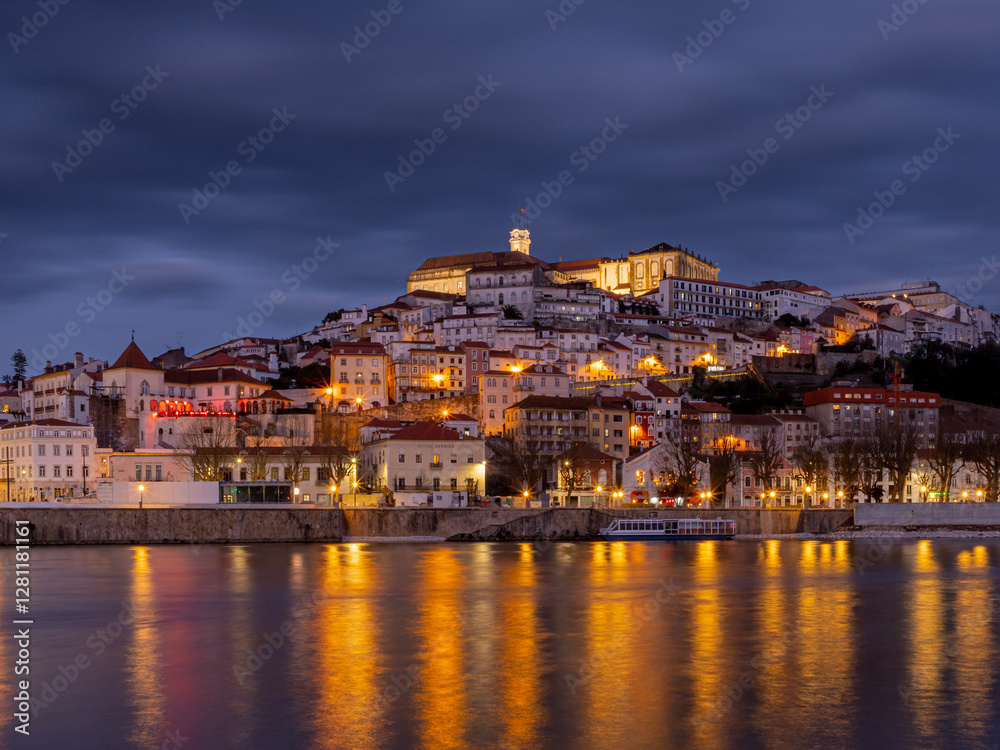 Naklejka premium night view of the old town of Coimbra Portugal