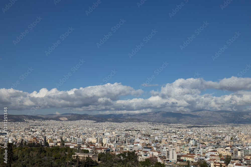 Obraz premium In the foreground of the panorama of Athens is the temple of Hephaestus in the western part of the Athenian Agora.