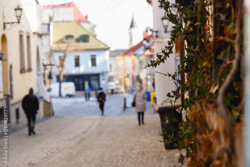 Fototapeta Naklejka Na Ścianę i Meble -  Bielsko Biała, stare zabytkowe kamienice, luty 2025.