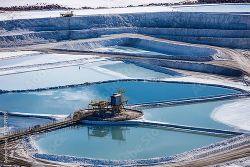 Lithium extraction process using brine evaporation methods. Generative AI
