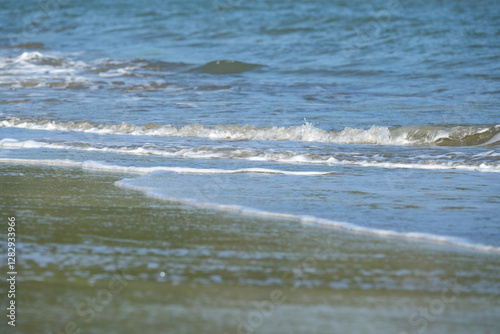 Fototapeta Naklejka Na Ścianę i Meble -  The sea water on the beach is a wave of various forms for background.