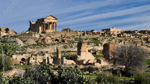 L'area archeologica di Dougga,Thugga,con gli spettacolari resti dell'antica città Romana patrimonio mondiali dell'umanità dell'UNESCO ,Tunisia