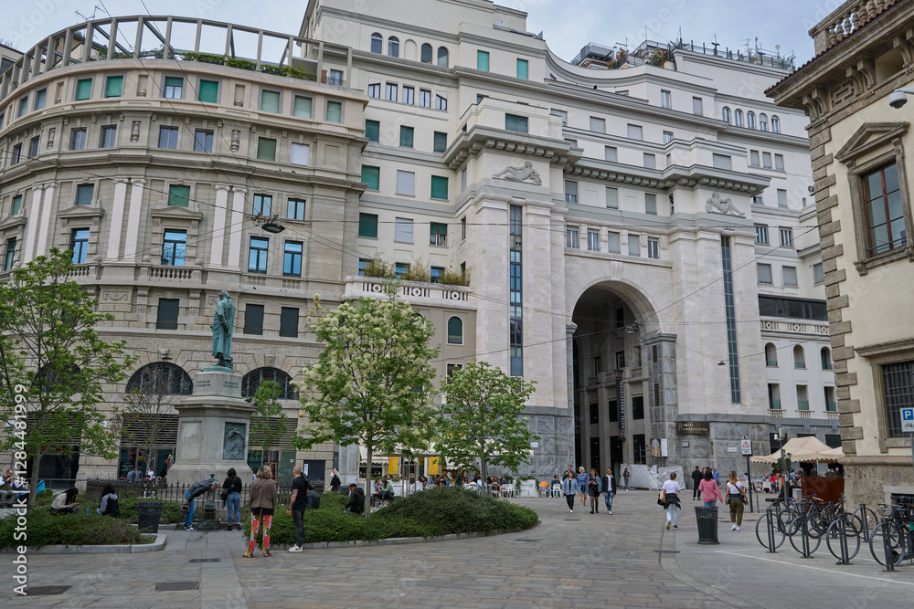 Obraz premium Urban scene captured in Milan, Italy