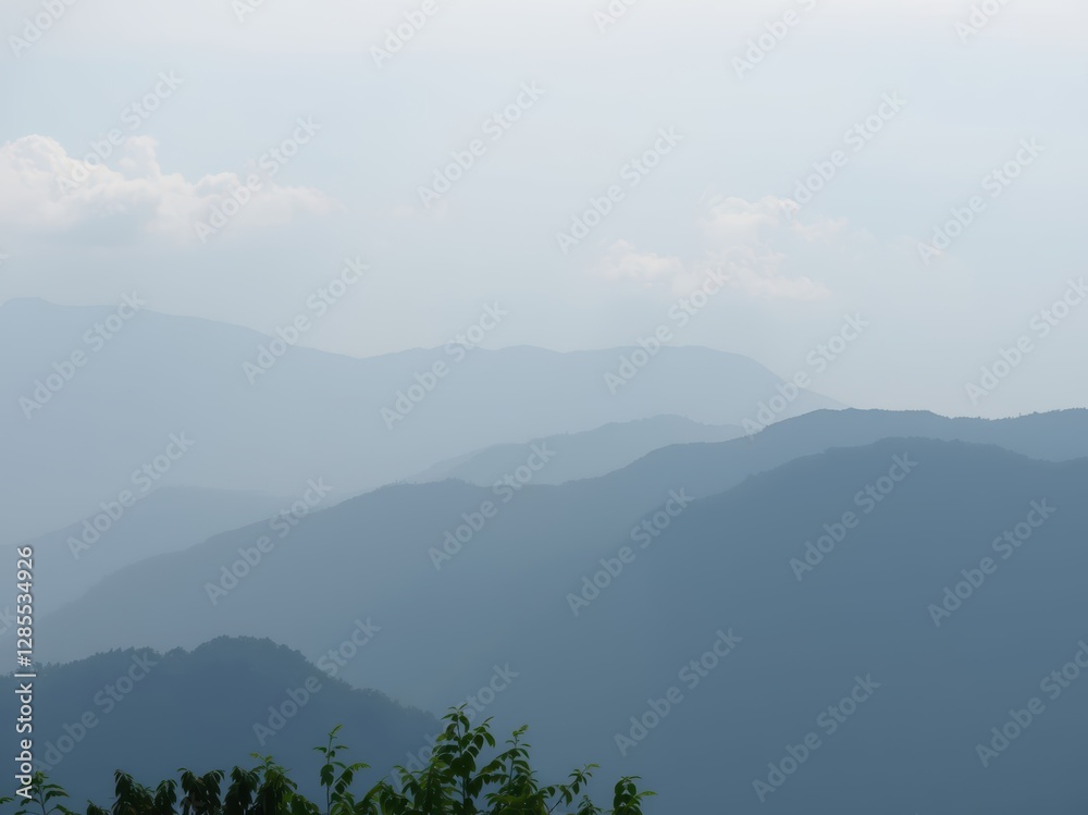 Naklejka premium Misty Blue Mountains
