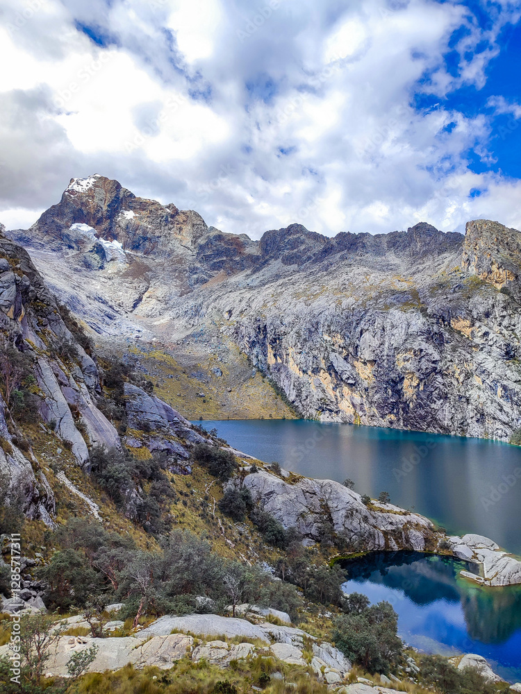 Fototapeta premium Hike up to lake Churup close to Huaraz, Peru, South America