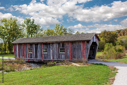 фотографія A covered bridge at the Historic Daniel Boone Home Park in Defiance, Missouri