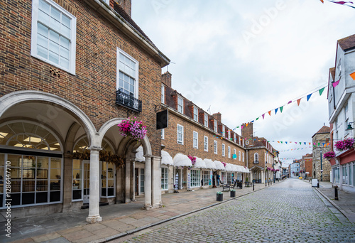 Fototapeta Naklejka Na Ścianę i Meble -  View of Canterbury, a small town in southeast England