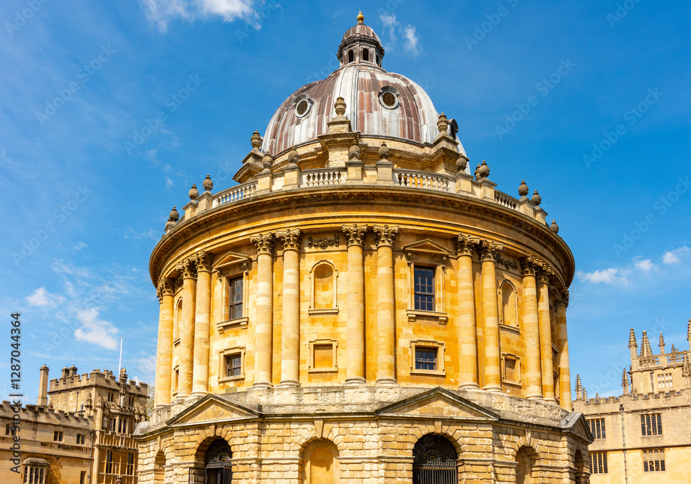 Obraz premium Radcliffe Camera in centre of Oxford, UK