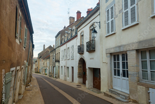 Fototapeta Naklejka Na Ścianę i Meble -  Cityscape of French town Bligny-sur-Ouche with old streets and medieval buildings