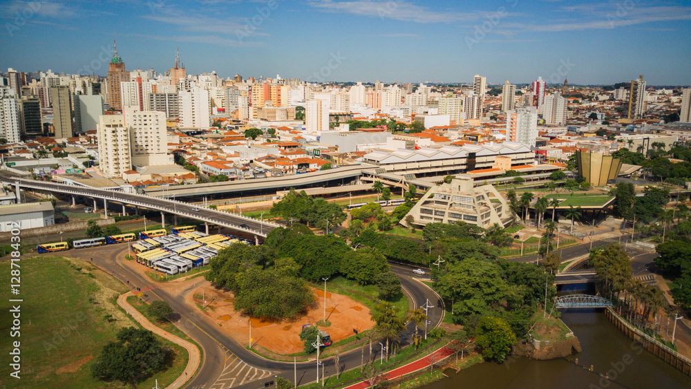 Obraz premium Aerial View of Downtown São José do Rio Preto, Brazil – Municipal Library, Bus Terminal, and Rio Preto River