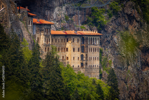 Obraz na płótnie Sumela Monastery (Turkish: Sümela Manastırı) is a Greek Orthodox monastery, in the Maçka district of Trabzon Province in modern Turkey. w salonie