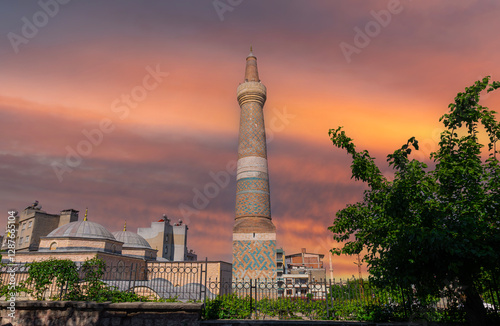 Obraz na płótnie The construction year of the Ulu Mosque, located in Siirt Province, Türkiye, is not known exactly. w salonie