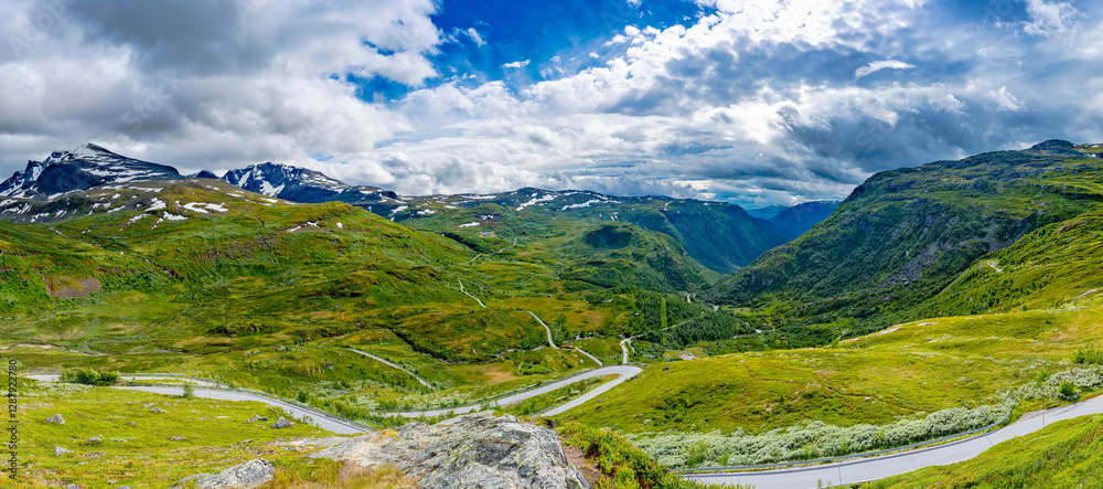Die atemberaubende und höchste Gebirgsstraße Nordeuropas -Sognefjellet