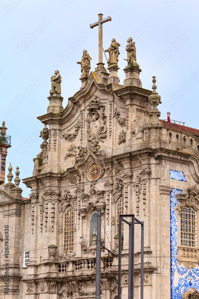 Fototapeta premium Porto, Portugal Igreja do Carmo church