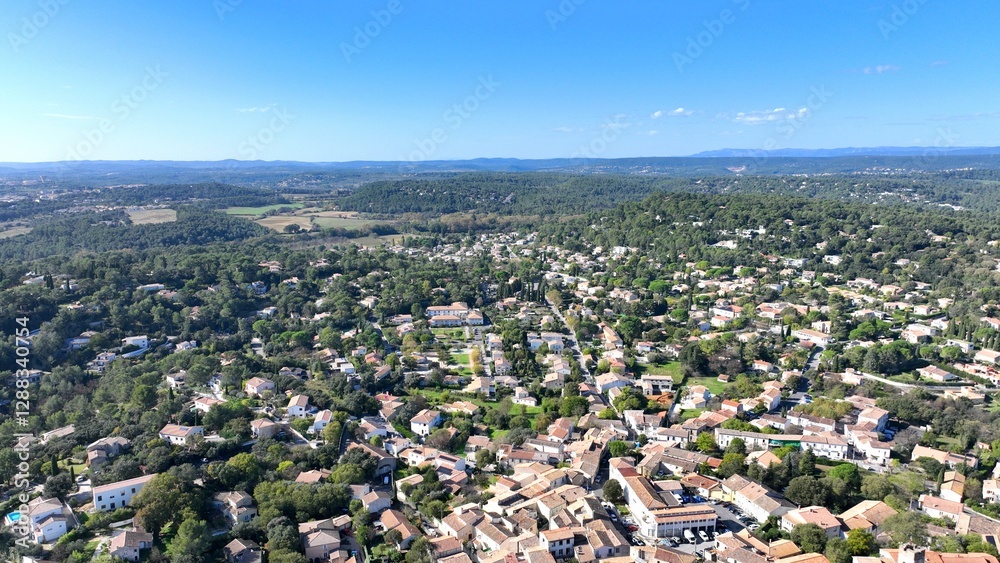 Fototapeta premium village de Montferrier-sur-Lez près de Montpellier