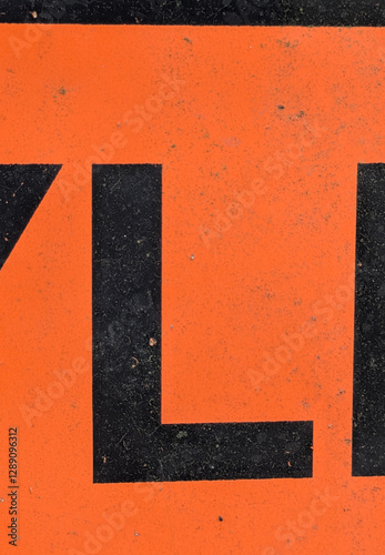 Foto Written Wording in Distressed State Typography Found Ransom Letter L