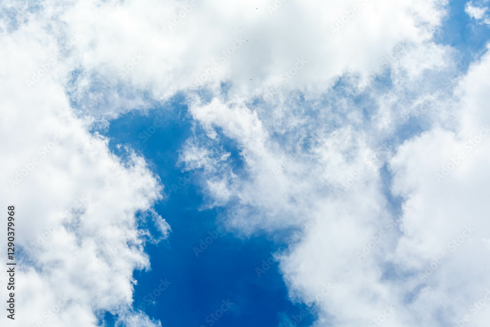 Obraz premium blue sky with clouds