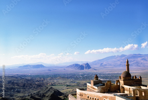 Ishak pasha palace photo