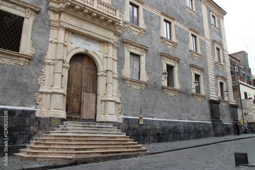 Obraz na płótnie renaissance (?) hall (jesuit college) in catania in sicily in italy w salonie