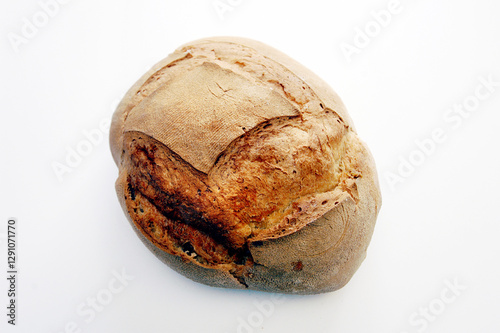 Senatore Cappelli bread is a loaf of bread made with the typical Senatore Cappelli durum wheat flour cooked in South of Italy