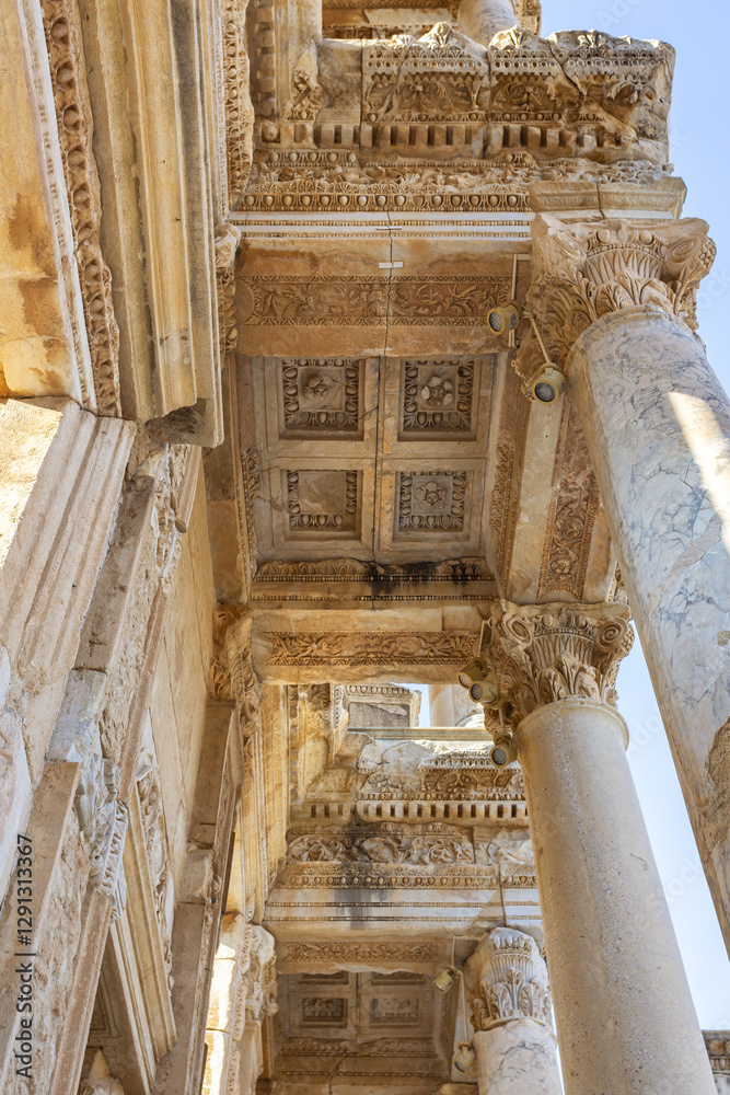 Fototapeta premium Beautiful view of Ephesus, a very important archaeological site in Turkey