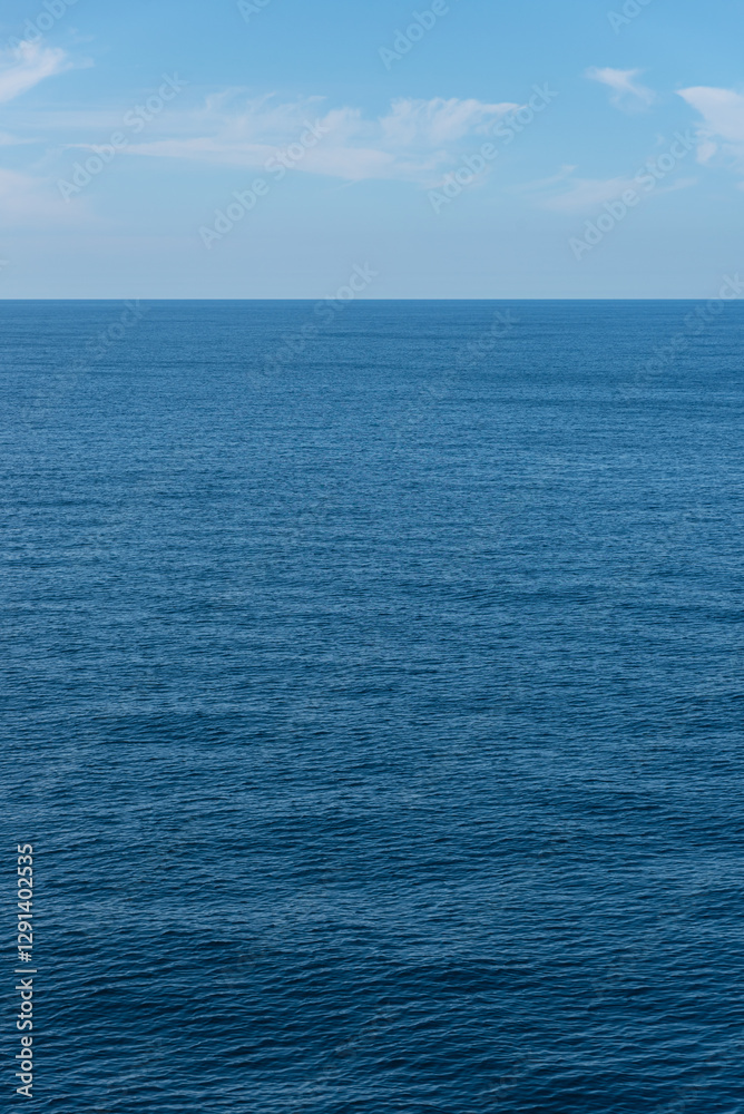 Obraz premium Beautiful photo of the sea waves