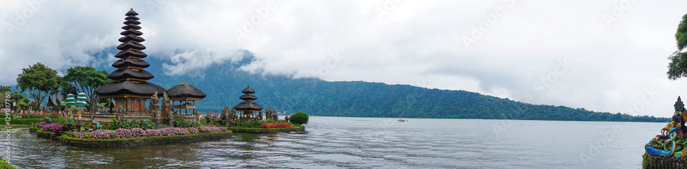 Pura Ulun Danu Beratan temple balinese hindu temple on a Bedugul lake in Bali, Indonesia