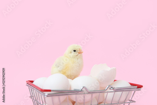 Shopping basket with cute l...