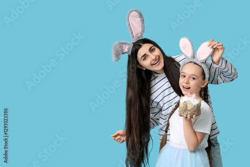 Happy smiling young woman a...