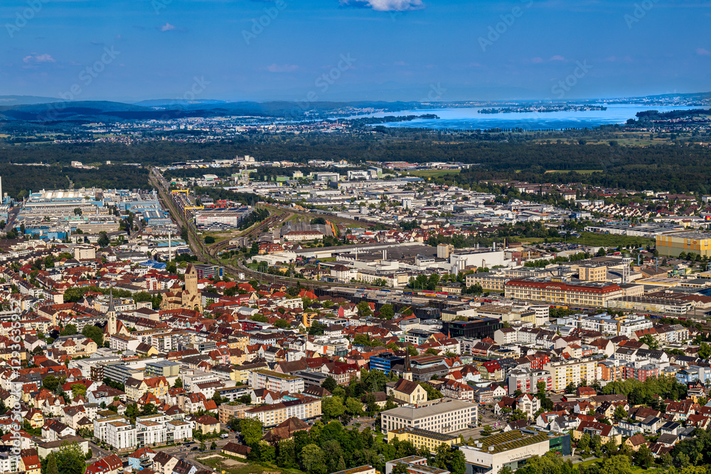 Obraz premium Blick vom Hohentwiel auf Singen