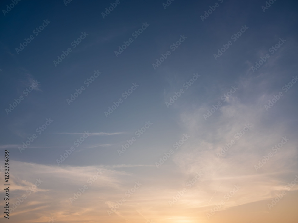 Obraz premium 冬の夕暮れの空と雲32