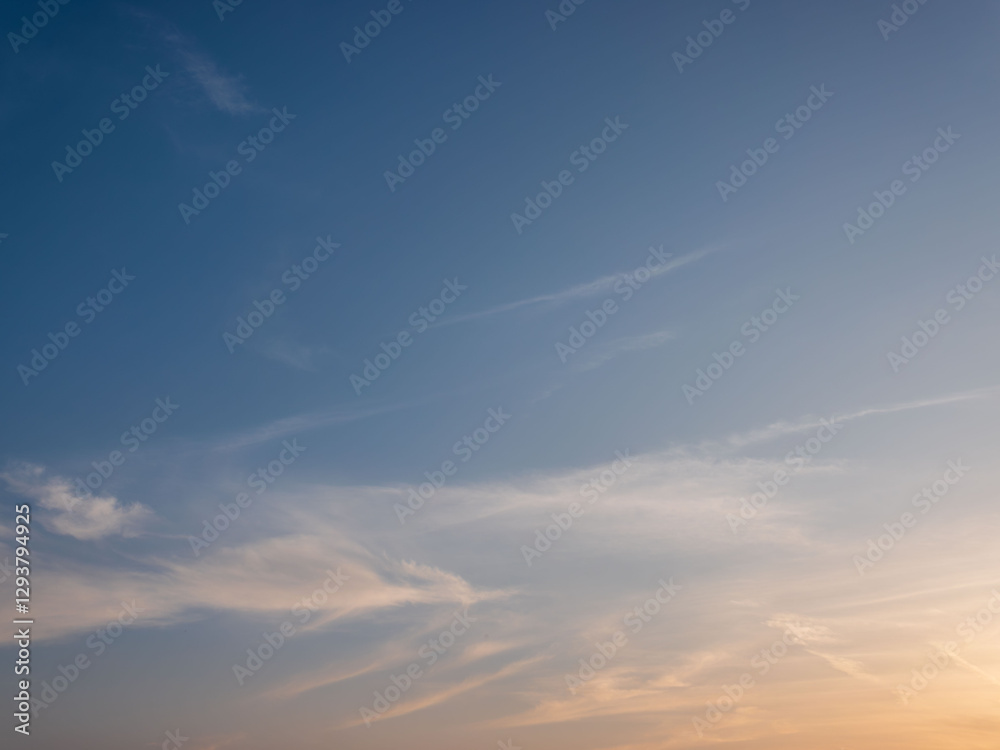 Fototapeta premium 冬の夕暮れの空と雲33