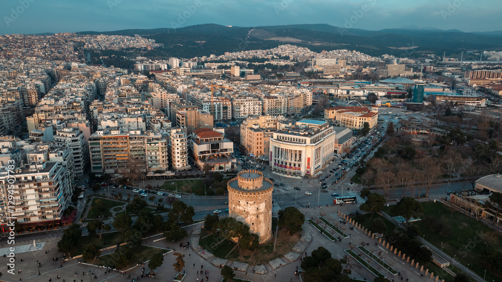 Fototapeta premium Establishing View of Thessaloniki, waterfront, Greece