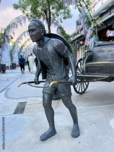 Statue at Asiatique in Bangkok
