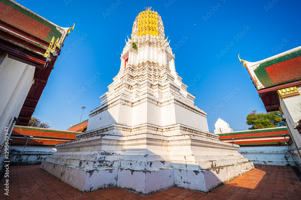 Climb the prang to pay homage to the Buddha's relics at a large Phra Si Rattana Mahathat is a Buddhist temple (wat) event tourist attractions It is a major tourist attraction Phitsanulok,Thailand.