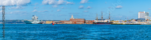 Konstfotografi A panorama view from Gosport across the historic dockyard at Portsmouth, UK in e