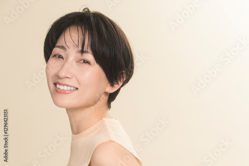 ヘルシーなアジア人女性のビューティーイメージ。 photo